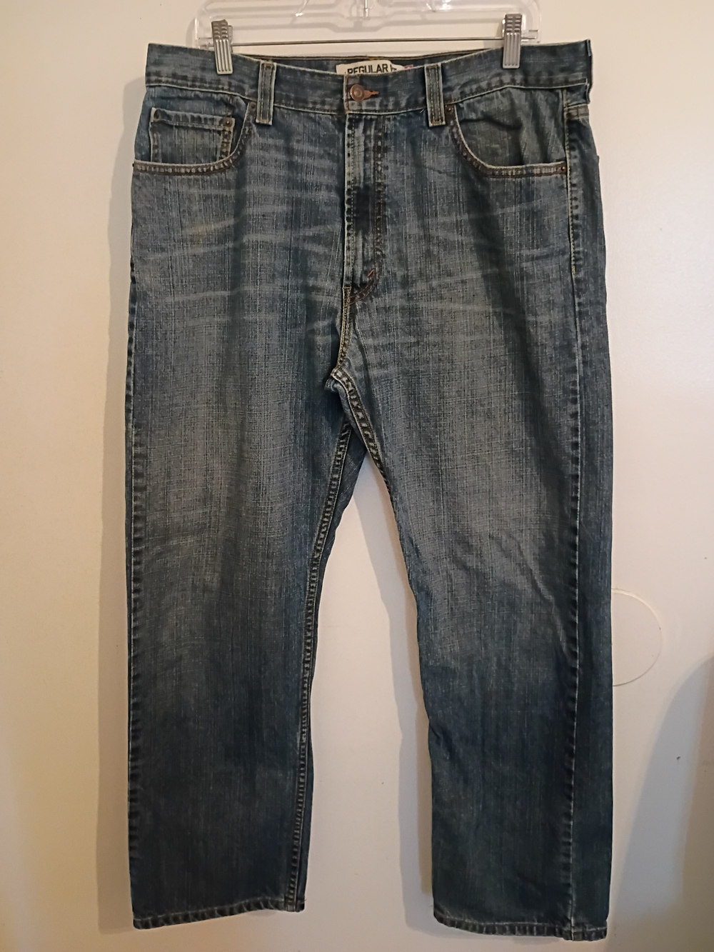 Levi's Men's Regular Fit Straight Jeans in Faded Blue Wash Sz 36/30